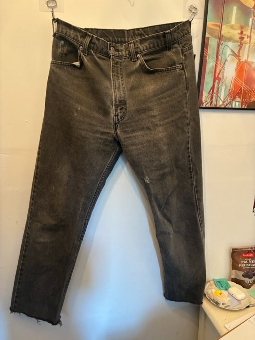 34x32 Black Levi's 505s